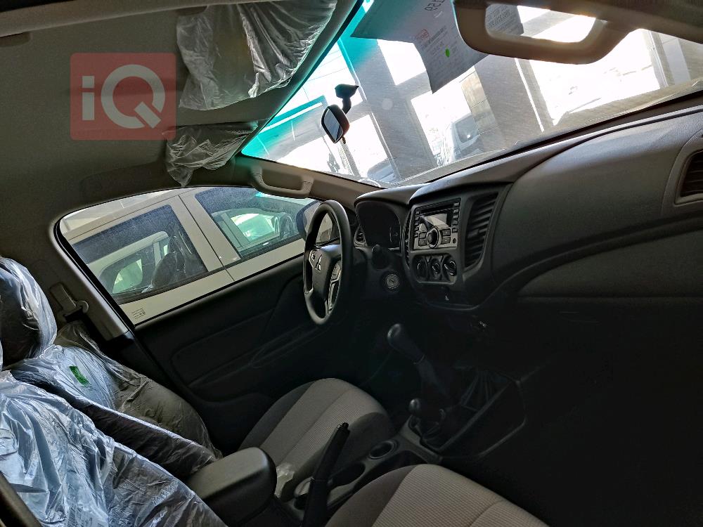 میتسوبیشی L200